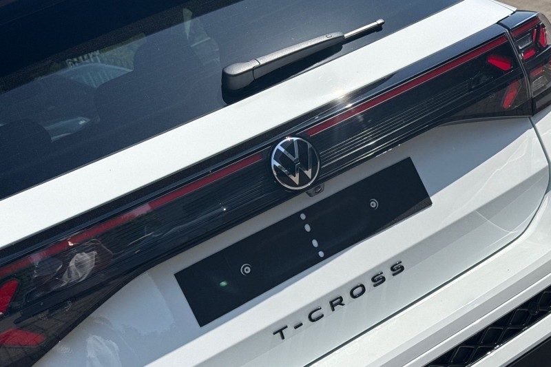  VOLKSWAGEN T-CROSS 1.0 TSI Black Edition 5dr 5440995