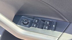 VOLKSWAGEN T-CROSS 1.0 TSI Black Edition 5dr 5440971