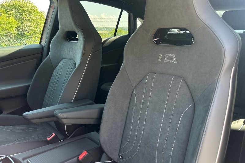  VOLKSWAGEN ID.5 210kW Black Edition Pro 77kWh 5dr Auto 5440888