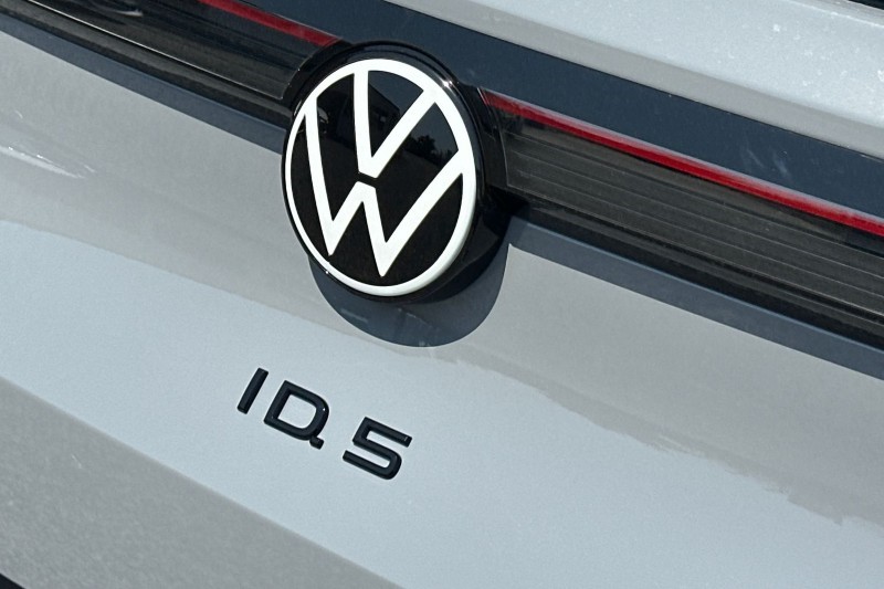  VOLKSWAGEN ID.5 210kW Black Edition Pro 77kWh 5dr Auto 5440895