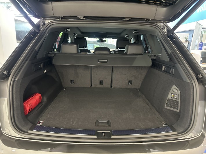  VOLKSWAGEN TOUAREG 3.0 V6 TDI 4Motion 286 Final Edition 5dr Tip Auto 5407733