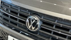 VOLKSWAGEN TOUAREG 3.0 V6 TDI 4Motion 286 Final Edition 5dr Tip Auto 1