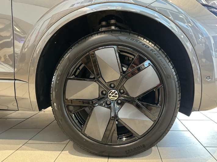  VOLKSWAGEN TOUAREG 3.0 V6 TDI 4Motion 286 Final Edition 5dr Tip Auto 5407725
