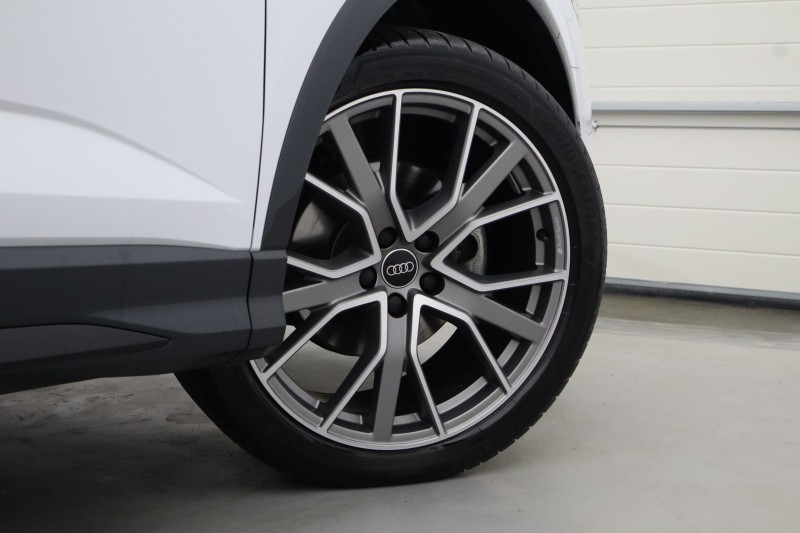 2025 (25) AUDI Q3 35 TFSI Black Edition 5dr S Tronic [20" Alloy] 5411859