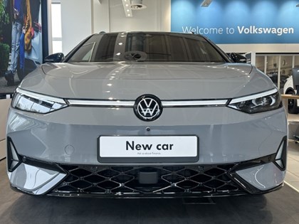 VOLKSWAGEN ID.7 250kW 4MOTION GTX Plus 86kWh 5dr Auto