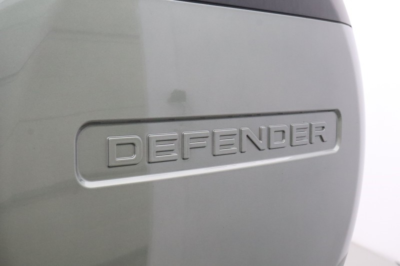 2023 (23) LAND ROVER DEFENDER 3.0 D300 X-Dynamic HSE 110 5dr Auto 5431178