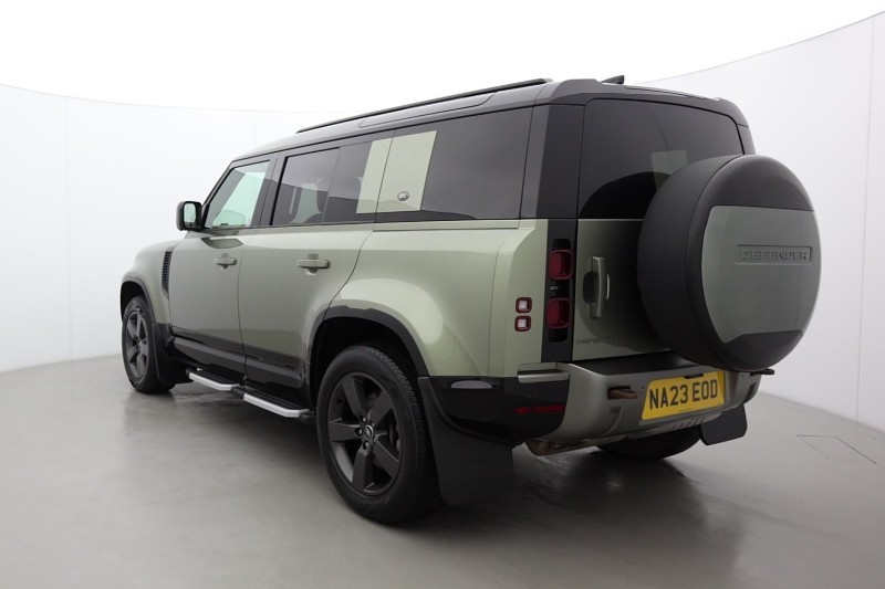 2023 (23) LAND ROVER DEFENDER 3.0 D300 X-Dynamic HSE 110 5dr Auto
