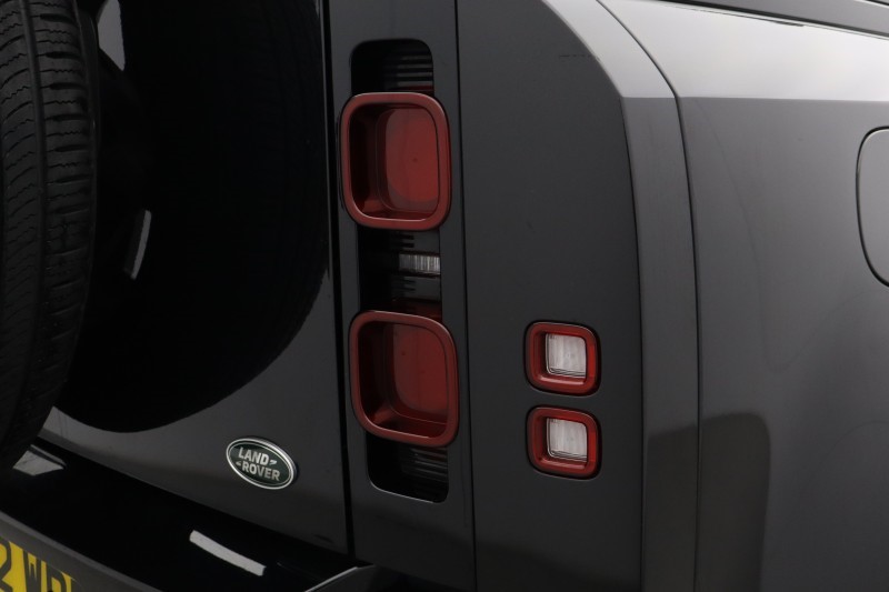 2023 (72) LAND ROVER DEFENDER 3.0 D250 X-Dynamic HSE 110 5dr Auto 5423681