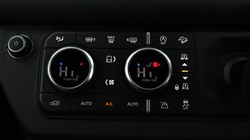 2023 (72) LAND ROVER DEFENDER 3.0 D250 X-Dynamic HSE 110 5dr Auto 5423669