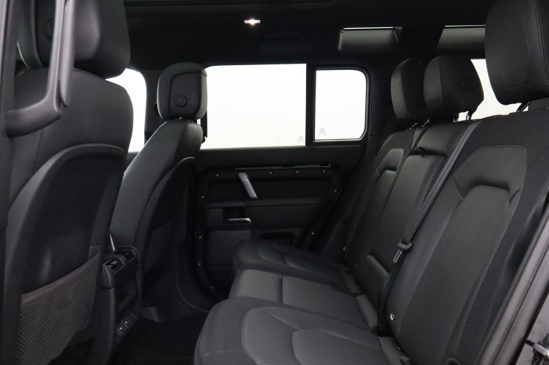 2023 (72) LAND ROVER DEFENDER 3.0 D250 X-Dynamic HSE 110 5dr Auto 5423640