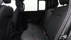 2024 (74) LAND ROVER DEFENDER 3.0 D250 X-Dynamic SE 110 5dr Auto 5409315