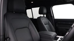 2024 (74) LAND ROVER DEFENDER 3.0 D250 X-Dynamic SE 110 5dr Auto 5409328