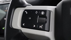 2024 (74) LAND ROVER DEFENDER 3.0 D250 X-Dynamic SE 110 5dr Auto 5409332
