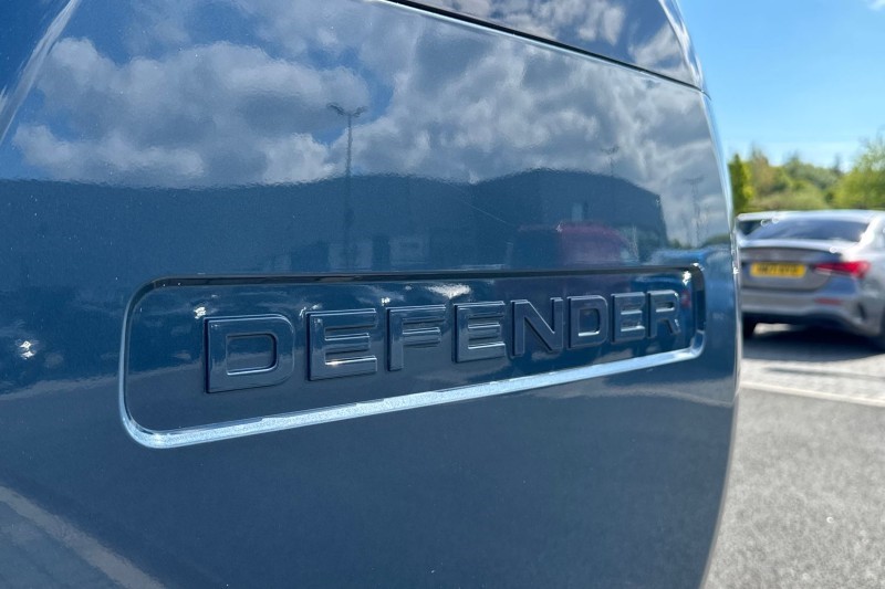 2025 (75) LAND ROVER DEFENDER 2.0 P300e X-Dynamic SE 110 5dr Auto 5419255