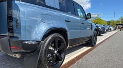 2025 (75) LAND ROVER DEFENDER 2.0 P300e X-Dynamic SE 110 5dr Auto 5419258
