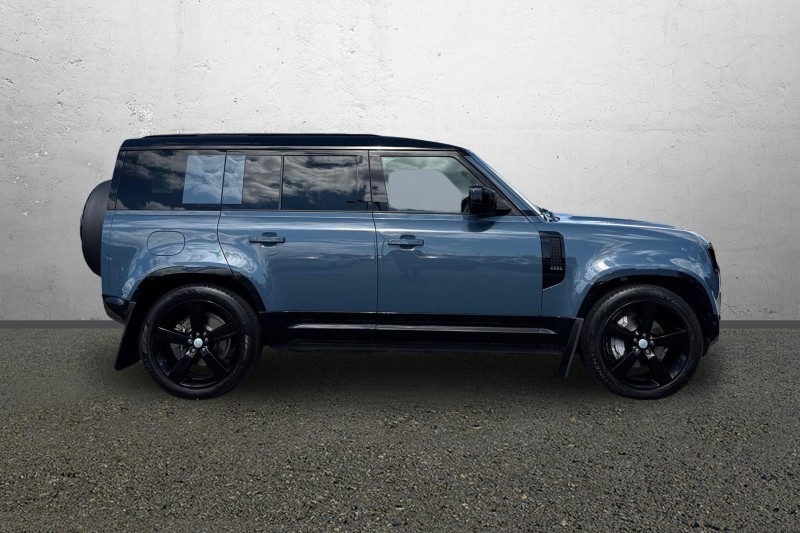 2025 (75) LAND ROVER DEFENDER 2.0 P300e X-Dynamic SE 110 5dr Auto 5419220