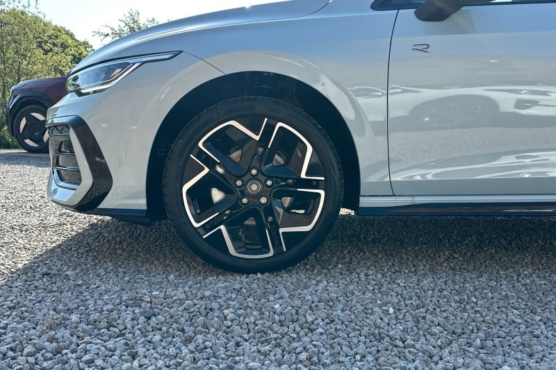  VOLKSWAGEN GOLF 1.5 eTSI 150 R-Line 5dr DSG 5438884