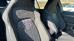 VOLKSWAGEN GOLF 1.5 eTSI 150 R-Line 5dr DSG 5438892