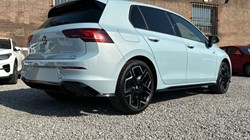 VOLKSWAGEN GOLF 1.5 eTSI 150 R-Line 5dr DSG 5438911