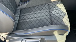 VOLKSWAGEN GOLF 1.5 eTSI 150 R-Line 5dr DSG 5438891