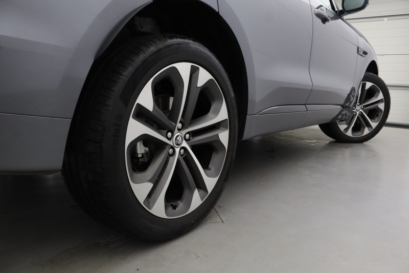 2023 (23) JAGUAR F-PACE 3.0 P400 Sport 5dr Auto AWD 5423135