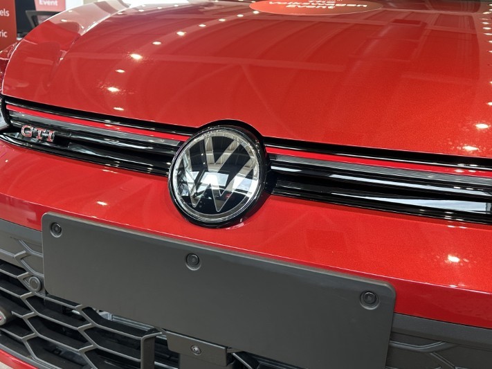  VOLKSWAGEN GOLF 2.0 TSI 265 GTI 5dr DSG 1