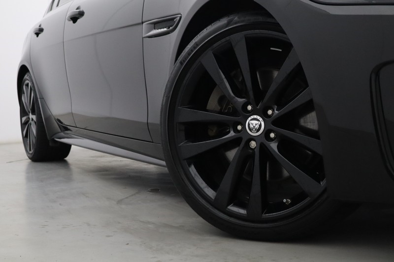 2023 (73) JAGUAR XE 2.0 D200 R-Dynamic SE Black 4dr Auto 5428093
