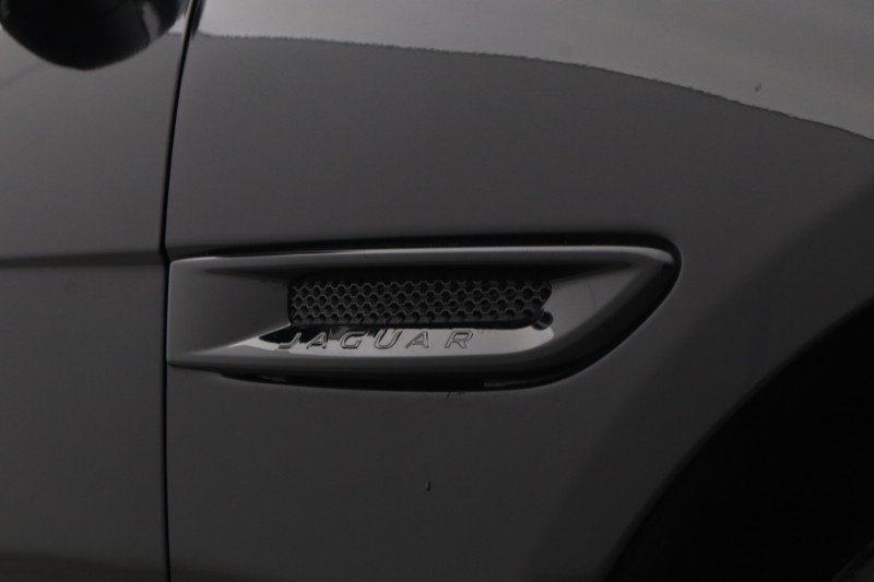 2023 (73) JAGUAR XE 2.0 D200 R-Dynamic SE Black 4dr Auto 5428053