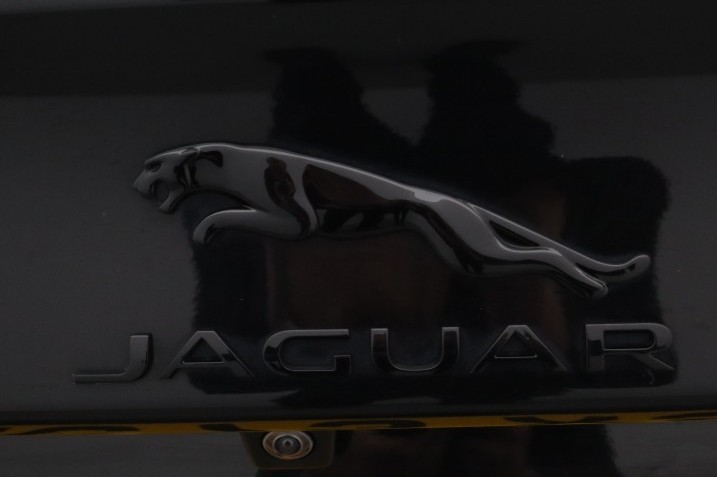 2023 (73) JAGUAR XE 2.0 D200 R-Dynamic SE Black 4dr Auto 5428100