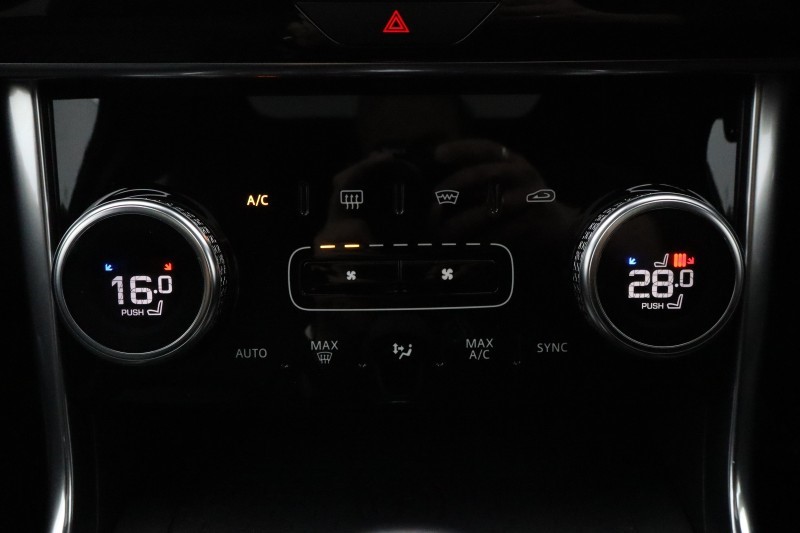 2023 (73) JAGUAR XE 2.0 D200 R-Dynamic SE Black 4dr Auto 5428085