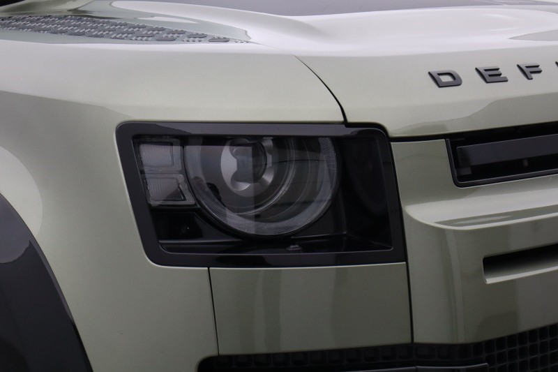 2023 (23) LAND ROVER DEFENDER 3.0 D300 HSE 110 5dr Auto 5462932