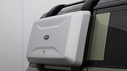 2023 (23) LAND ROVER DEFENDER 3.0 D300 HSE 110 5dr Auto 5462948