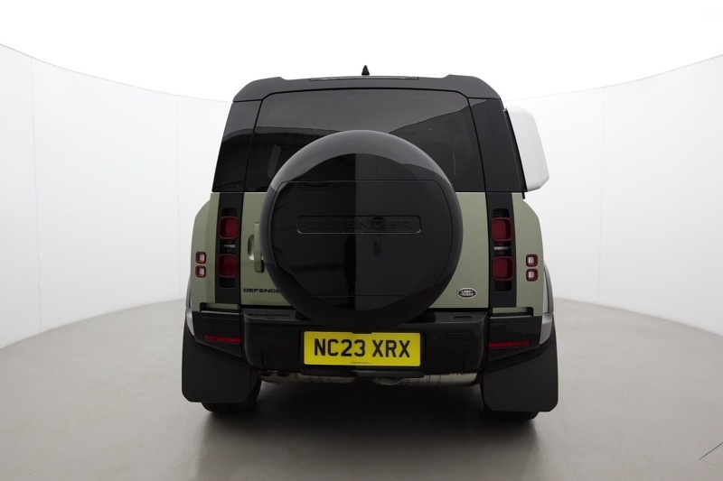2023 (23) LAND ROVER DEFENDER 3.0 D300 HSE 110 5dr Auto 5462929