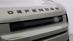 2023 (23) LAND ROVER DEFENDER 3.0 D300 HSE 110 5dr Auto 5462933