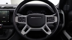 2023 (23) LAND ROVER DEFENDER 3.0 D300 HSE 110 5dr Auto 5462947