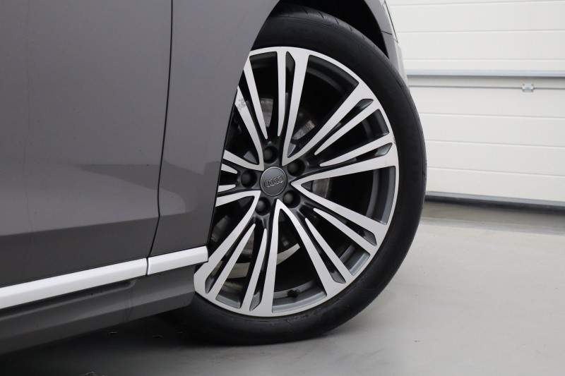 2019 (19) AUDI A8 50 TDI Quattro S Line 4dr Tiptronic 5455424