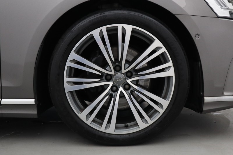 2019 (19) AUDI A8 50 TDI Quattro S Line 4dr Tiptronic 5455421
