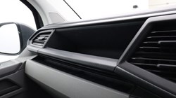 2022 (22) VOLKSWAGEN COMMERCIAL TRANSPORTER 2.0 TDI 150 Highline Van DSG 5531909