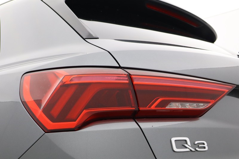 2021 (21) AUDI Q3 35 TFSI S Line 5dr S Tronic 5459280