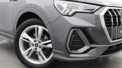 2021 (21) AUDI Q3 35 TFSI S Line 5dr S Tronic 5459296