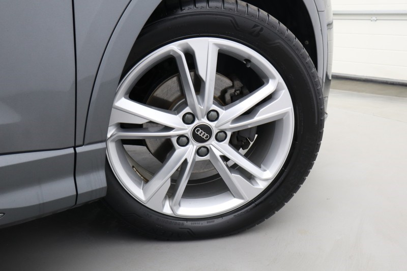 2021 (21) AUDI Q3 35 TFSI S Line 5dr S Tronic 5459299