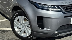 2025 (25) LAND ROVER RANGE ROVER EVOQUE 2.0 D165 S 5dr Auto 5452347