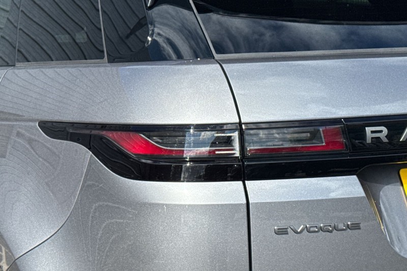 2025 (25) LAND ROVER RANGE ROVER EVOQUE 2.0 D165 S 5dr Auto 5452324