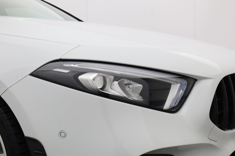 2020 (70) MERCEDES-BENZ A CLASS A35 4Matic Premium 5dr Auto 5477500