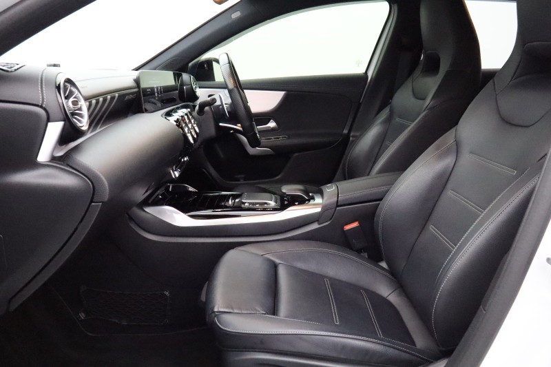 2020 (70) MERCEDES-BENZ A CLASS A35 4Matic Premium 5dr Auto 5477495