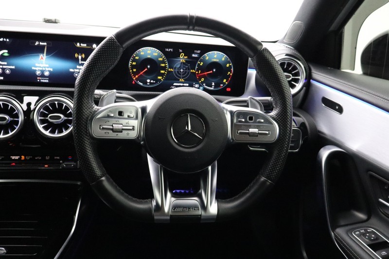 2020 (70) MERCEDES-BENZ A CLASS A35 4Matic Premium 5dr Auto 5477530