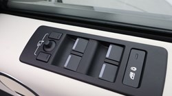 2024 (73) LAND ROVER DISCOVERY 3.0 D300 Metropolitan Edition 5dr Auto 5482416