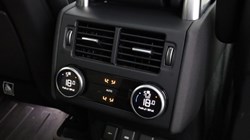 2024 (73) LAND ROVER DISCOVERY 3.0 D300 Metropolitan Edition 5dr Auto 5482430