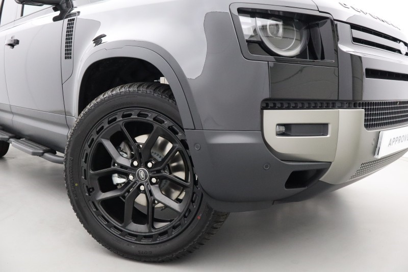 2026 (26) LAND ROVER COMMERCIAL DEFENDER 3.0 D250 Hard Top S Auto 5528120