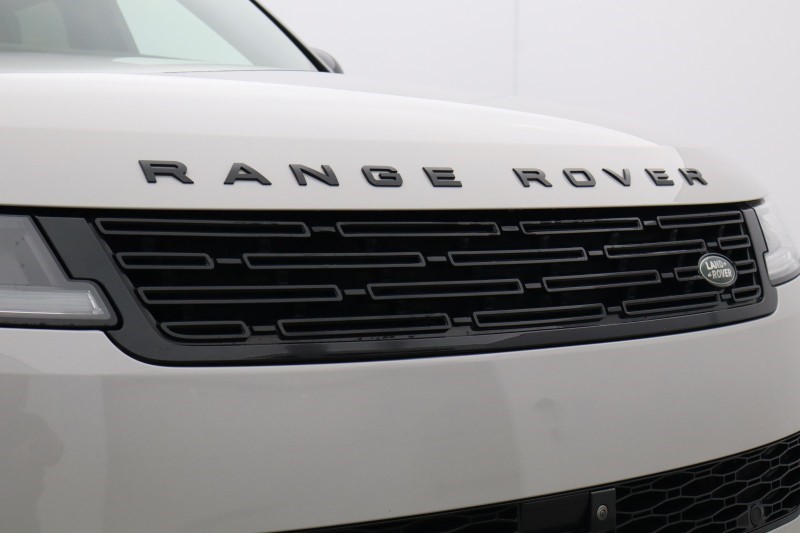 2023 (23) LAND ROVER RANGE ROVER SPORT 3.0 D300 Dynamic SE 5dr Auto 5500197